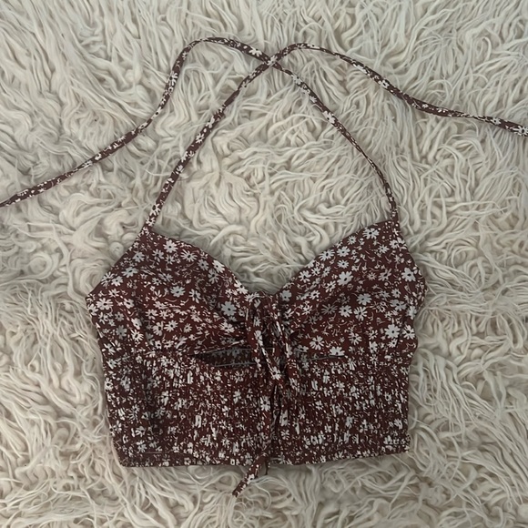 Shein Flower Cropped Top - Picture 1 of 3